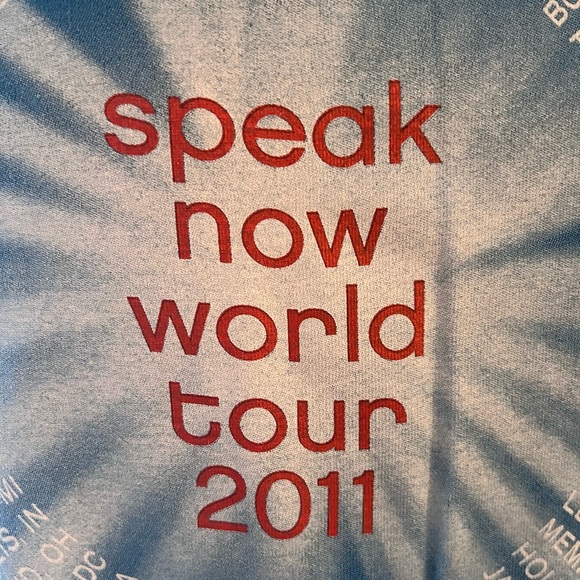 Rare 2011 Speak Now World Tour Taylor Swift T-Shirt - Picture 6 of 10